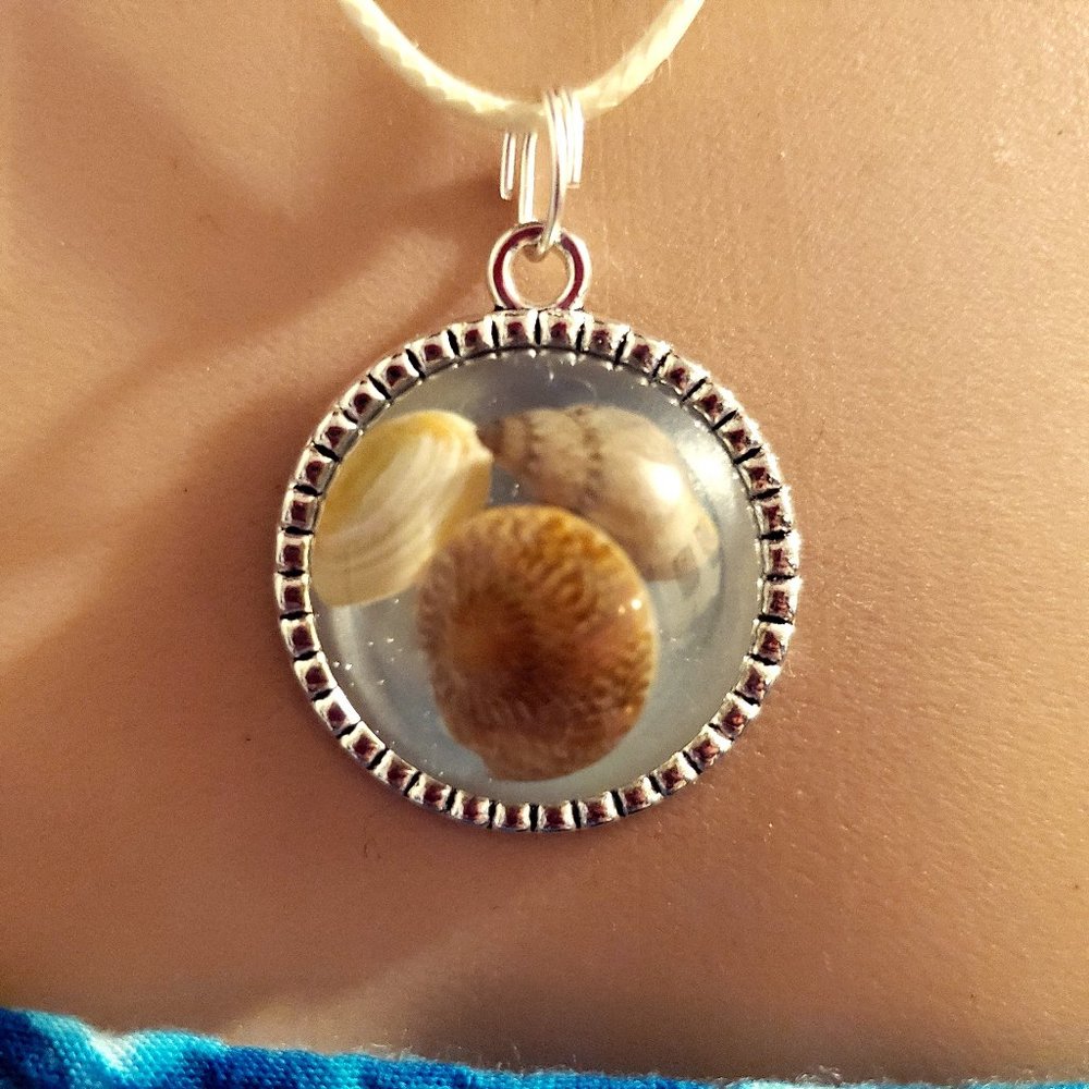 Handmade Real Sea Shell Resin Pendant Necklace Beach Boho Jewelry